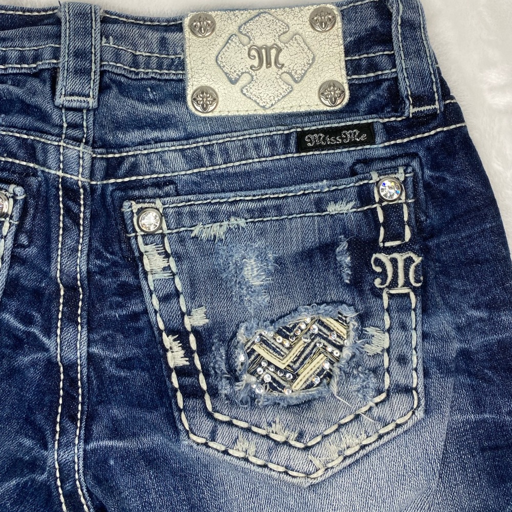 Miss Me cropped Jeans size 25 waist